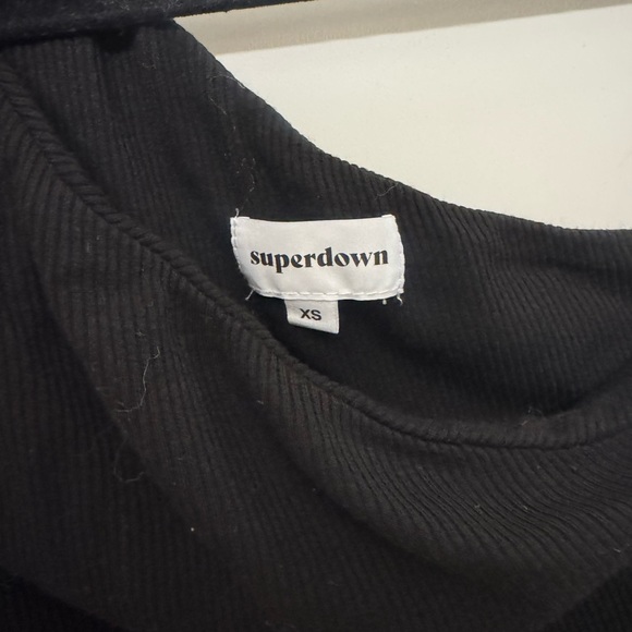 Superdown Top - Picture 2 of 4